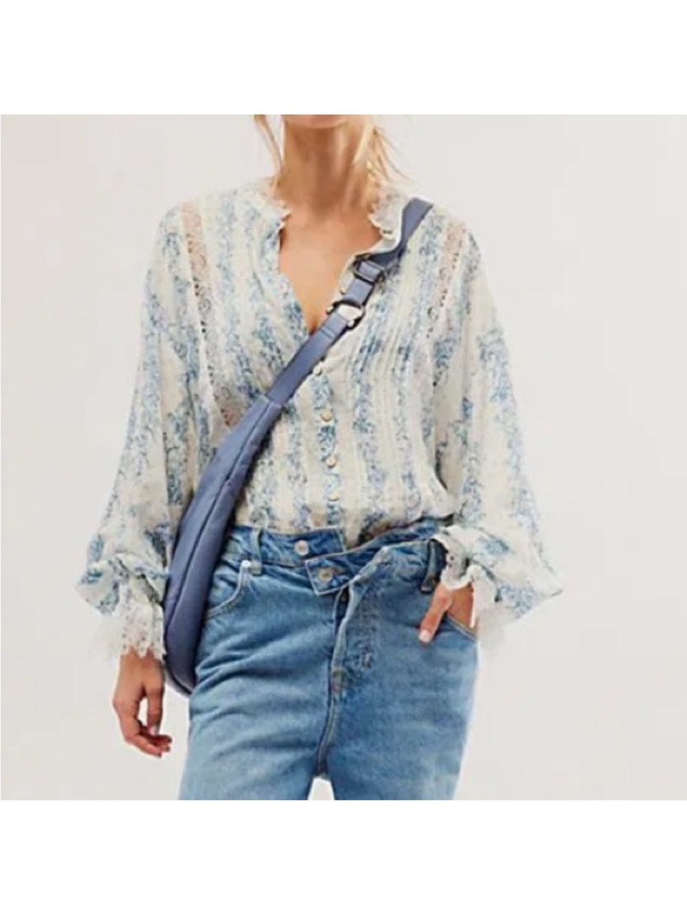 NEW Free People Intimately After Hours White Blue Floral Lace Button Bodysuit M - Picture 3 of 12